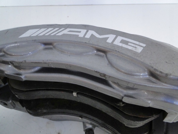 MERCEDES ÉTRIER DE FREIN DE FREIN AVANT DROIT GAUCHE AMG GT 190 290 E 213 63 AMG
