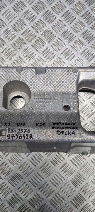 BMW X1 U11 FIXATION POUTRE SUPPORT MOTEUR ARRIÈRE ARRIÈRE 8842576 9796428