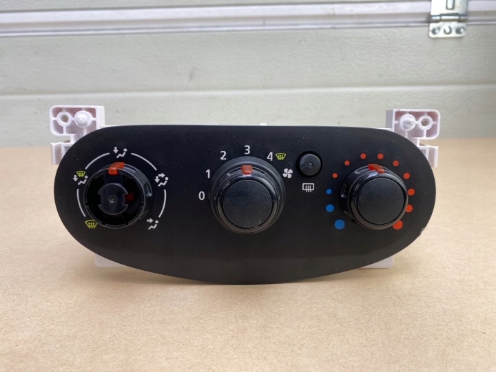PANNEAU CONDUIT D'AIR DACIA LOGAN II SANDERO II COMMUTATEUR CLIMATISATION N106277R