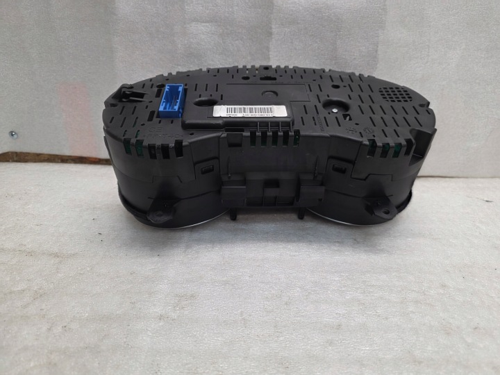 COMPTEUR COMPTEUR AUDI TT 8J0920930K