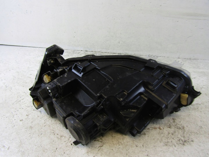 VW POLO VI LIFT PHARE DROITE AVANT 21R 2G1941006D