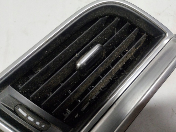 PORSCHE GRILLE CONDUIT D'AIR 95B857189M EUROPE