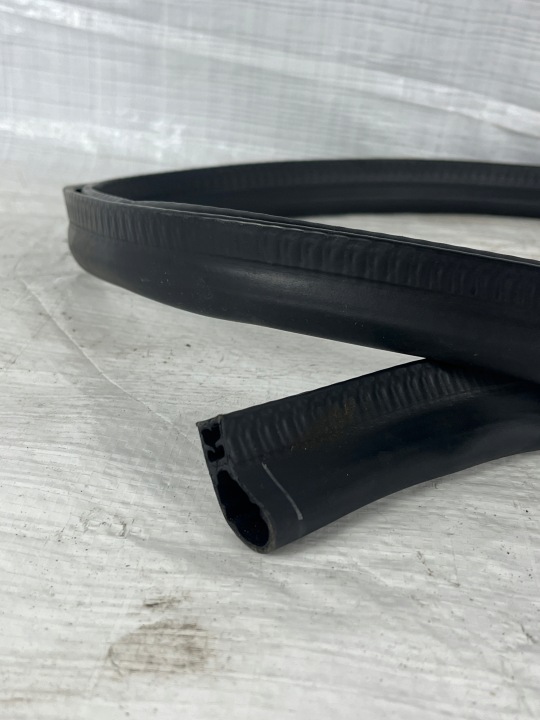 MERCEDES 213 W213 257 W257 C257 JOINT D'ÉTANCHÉITÉ CAPOTS CHAMBRES MOTEUR A2138870098