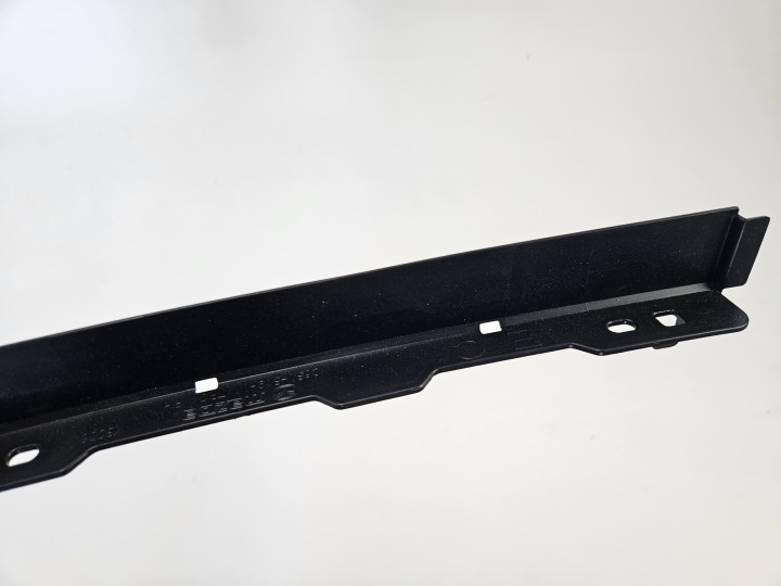 MAZDA 2 III 2007 2014 SPOILER DOUBLURE PARE-CHOCS AVANT DROIT D651-519H1