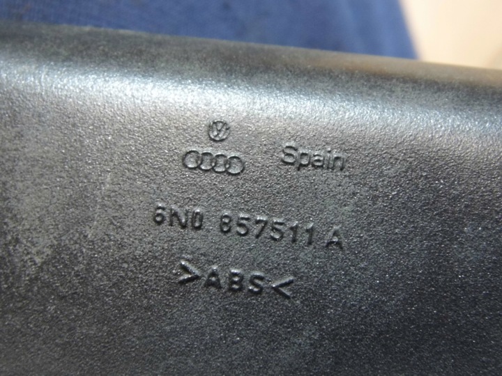 SKODA OCTAVIA I 1.9TDI 99' HAYON RÉTROVISEUR INTERNE 6N0857511A ALHAMBRA