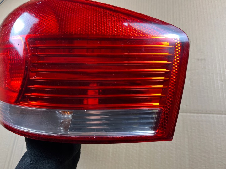 AUDI A3 8P PHARE DROITE ARRIÈRE ARRIÈRE EUROPE OE 8P0945096 015S