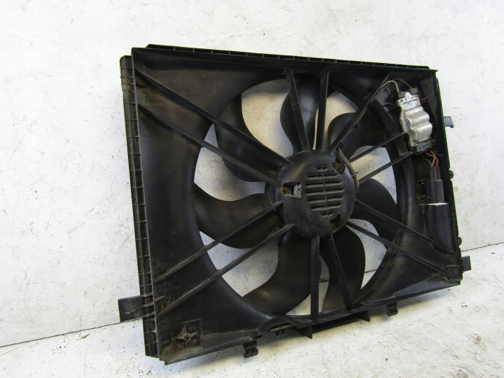 MERCEDES C W204 VENTILATEUR RADIATEUR A2045000193