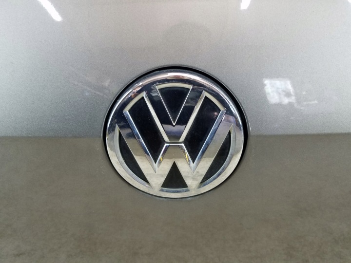 COUVERCLES DE COFFRE COUVERCLES DE COFFRE ARRIÈRE VW GOLF VII HAYON CODE LA7N
