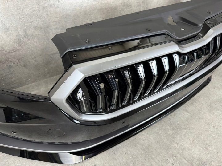 PARE-CHOCS SKODA SUPERB IV 4 3P 6X PDC 3P0807221 AVANT COMPLET SPORTLINE