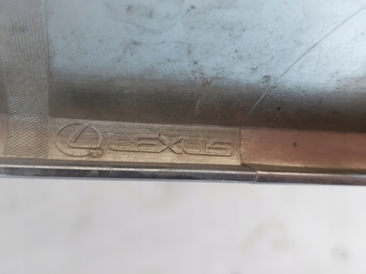 MOULURE CHROME PARE-CHOCS AVANT LEXUS LS500 LS500H