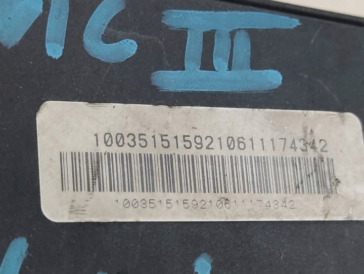 RENAULT SCENIC III SERRE-CÂBLE BOÎTE FUSIBLES 243170003R