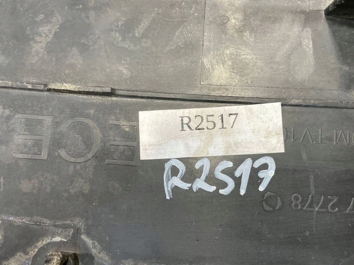 MERCEDES C CLASSE III W204 LIFT 11-14 CHÂSSIS RONDELLE SOUS TABLICE AVANT