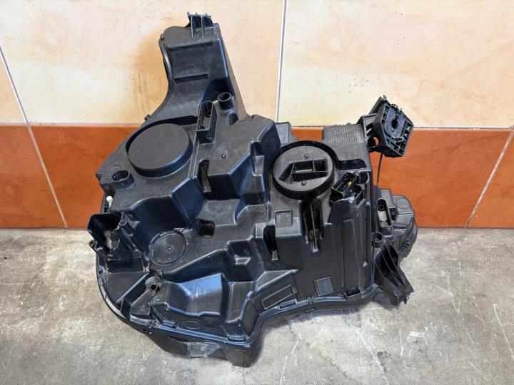 CITROEN C4 III PHARE GAUCHE AVANT EURO 9830649480 3522