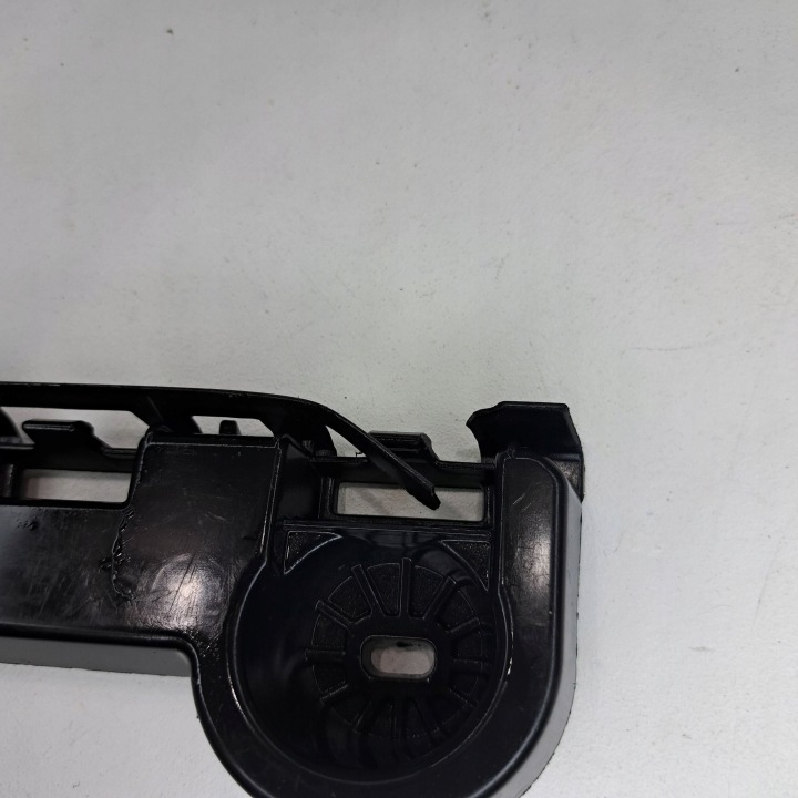 SKODA OCTAVIA GAUCHE POIGNÉE FIXATION PARE-CHOCS ARRIÈRE 5E7807393