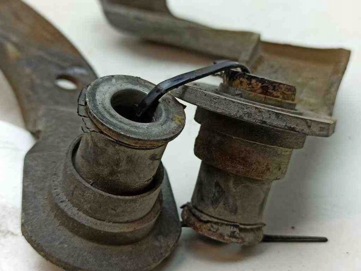 GAUCHE POIGNÉE MOTEUR MERCEDES-BENZ CITAN MIXTO (415) 8200361270D 1.5L DIESEL