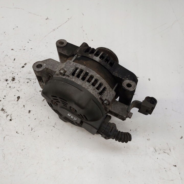 TOYOTA AVENSIS T25 2,0D ALTERNATEUR DENSO 27060-0G011-84