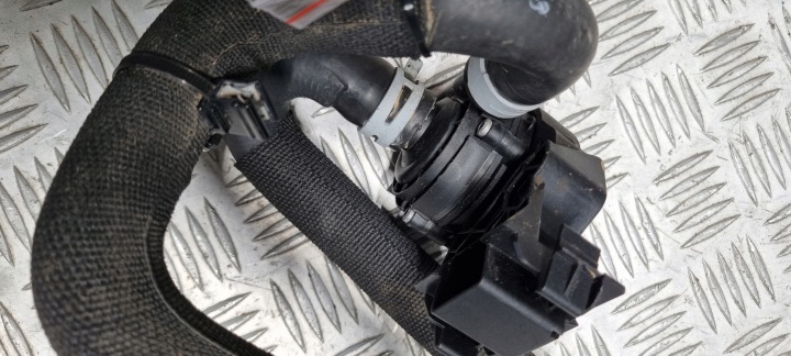 MERCEDES W247 H247 TUYAU FIL TUYAU POMPE EAU A2475066100 A2118350028