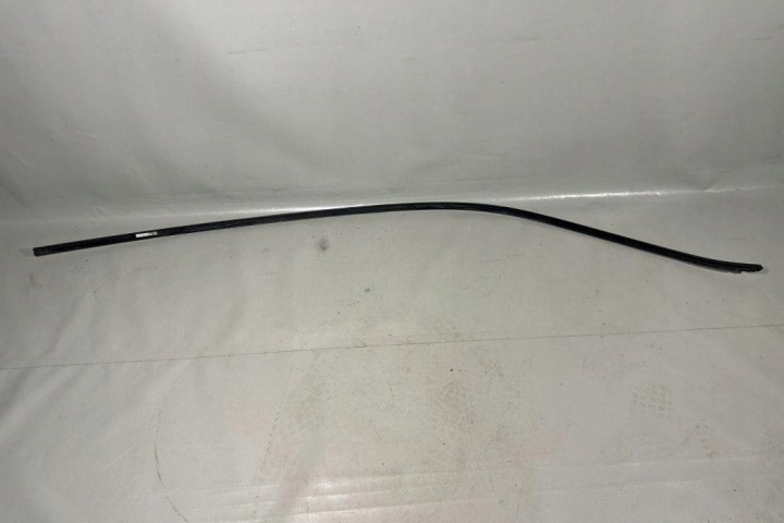 MOULURE TOITS GAUCHE PORSCHE PANAMERA (970) 97055961300 3.6L GASOLINE 220KW