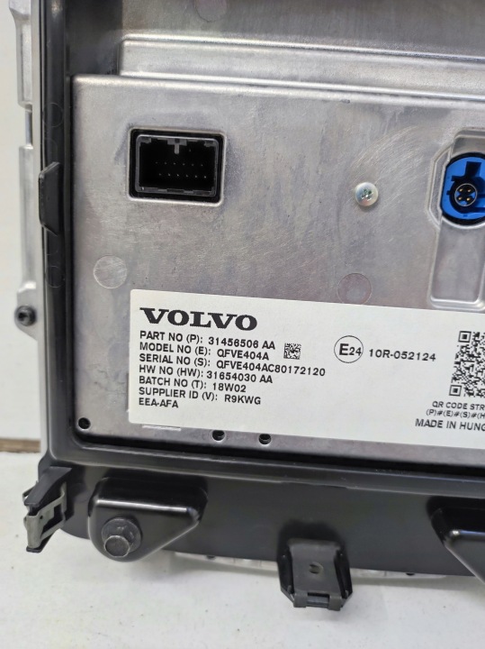 ÉCRAN MONITEUR RADIO NAVIGATION VOLVO XC60 II 2