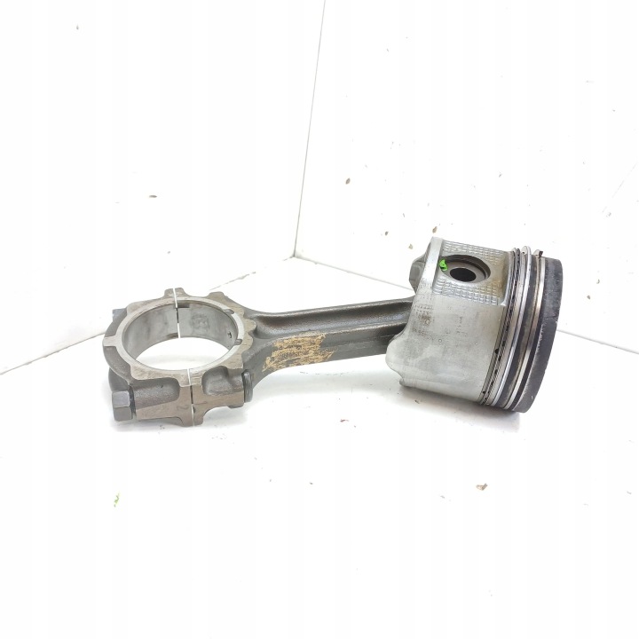 2004 NISSAN NAVARA D22 PISTON AVEC BIELLE EB3