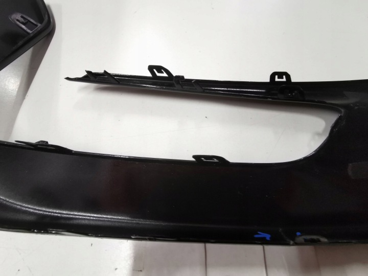 REVÊTEMENT MOULURE GRILLES PARE-CHOCS FORD KUGA MK-3/ MK3 ST-LINE GAUCHE 804.