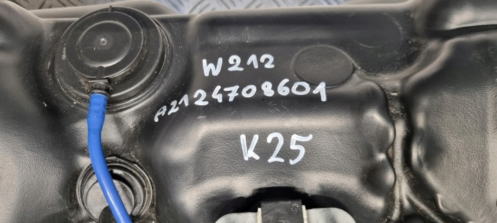 MERCEDES W212 RÉSERVOIR RÉSERVOIR CARBURANTS 2.2D DIESEL A2124708601