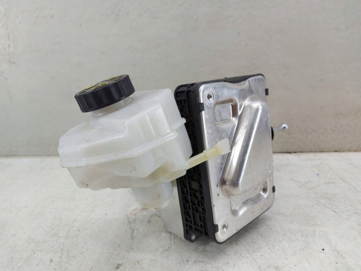 BMW X1 U11 POMPE ABS SERVO