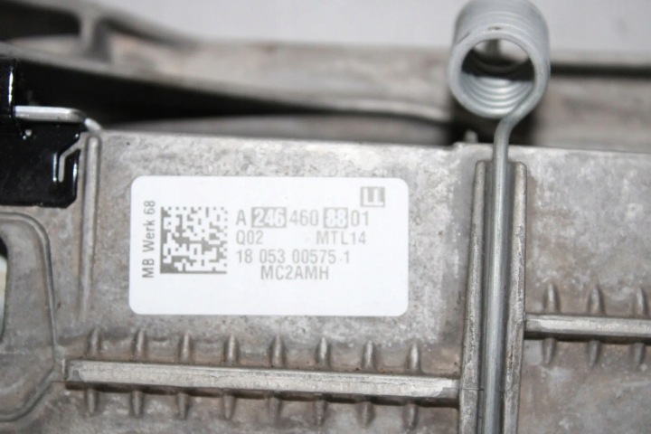 MÉCANISME CAOUTCHOUC MERCEDES-BENZ A (W176) A2134620205 32858117 1.6L 75KW