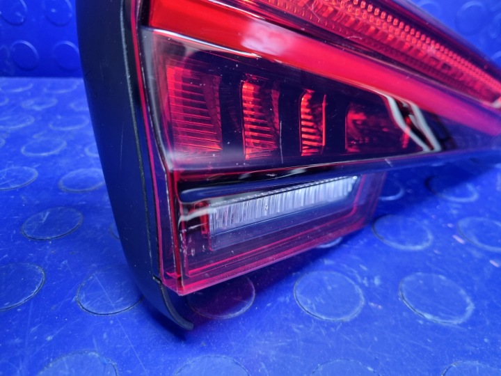 PHARE ARRIÈRE GAUCHE DANS COUVERCLE DE COFFRE AUDI A4 B9 COMPLET LED BERLINE ORIGINAL 8W5945093C