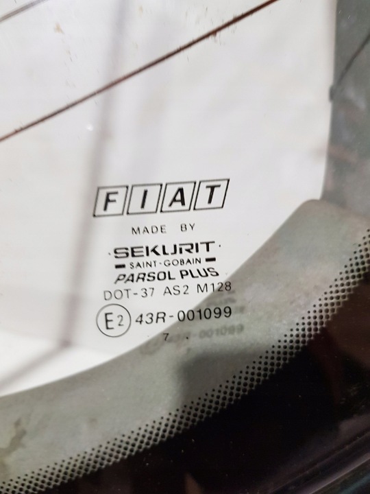 FIAT BRAVO BRAVA 1997 AVEC ARRIÈRE ARRIÈRE COUVERCLES DE COFFRE COUVERCLES DE COFFRE