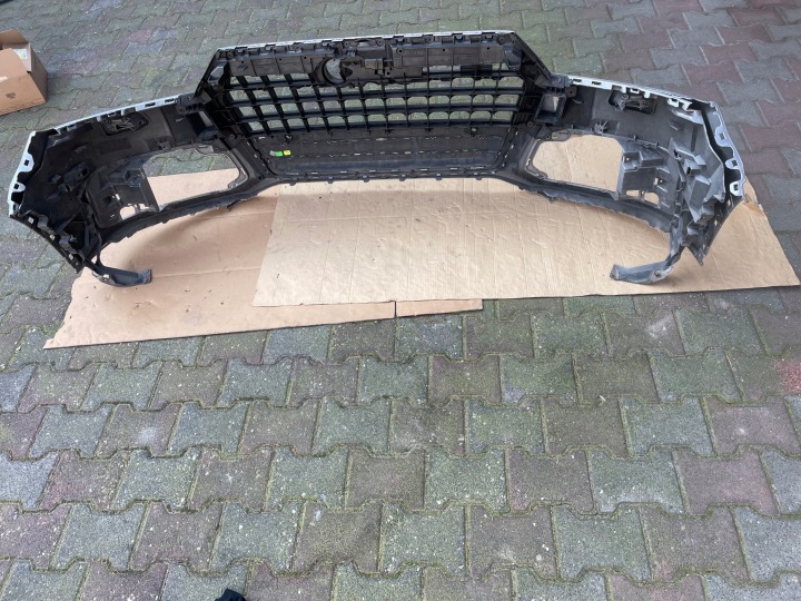 AUDI Q7 4M0 ORDINAIRE AVANT PARE-CHOCS AVEC GRILLE DE RADIATEUR GIELDA