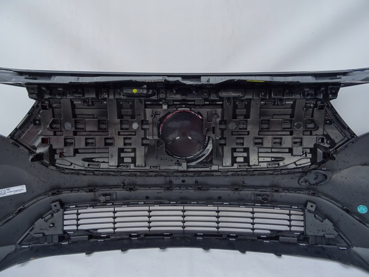 DOUBLURE GRILLE PARE-CHOCS AVANT MERCEDES EQB 243 A2438854700