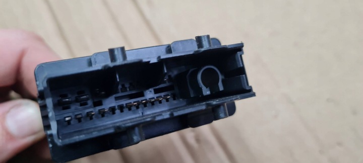 A5 8W PUCE PUCE RACCORD PORTES 4H0972701 A4 B9 8W Q5 80A A6 C7 4G A7