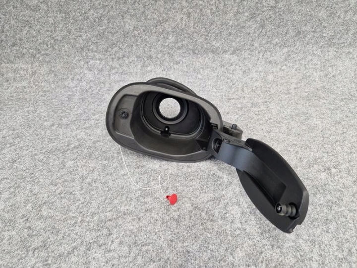 PORSCHE MACAN 95B CLAPET GOULOTTE DE REMPLISSAGE CARBURANTS 95B809857F