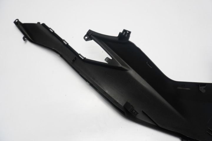 HONDA 125 FORZA 18-20 REMPLISSAGE GAUCHE