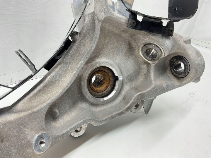 ROTULE DE DIRECTION GAUCHE AVANT LAND ROVER DISCOVERY L462 2.0 SI4 PLA3K186