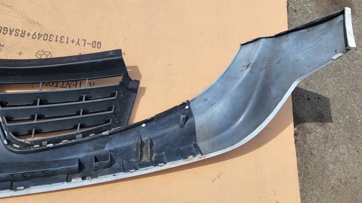 GRILLE CALANDRE MOULURE LOGO INSIGNE GRILLE AVANT RENAULT TRAFIC II 2 LIFT OE
