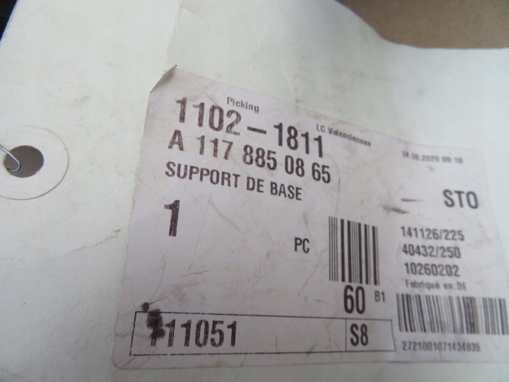 MERCEDES-BENZ CLA C117 AMG ARRIÈRE DROIT POIGNÉE PARE-CHOCS A1178850865