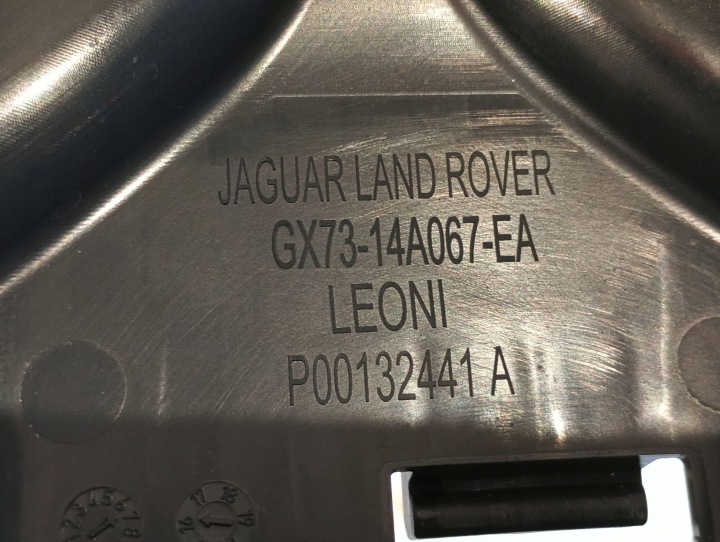 JAGUAR XE 2.0 D R-SPORT 16R BOÎTE FUSIBLES GX73-14K131-DA