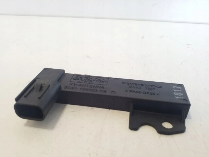 VOLVO V40 CROSS COUNTRY AMPLIFICATEUR D'ANTENNE 6G9115K603KB