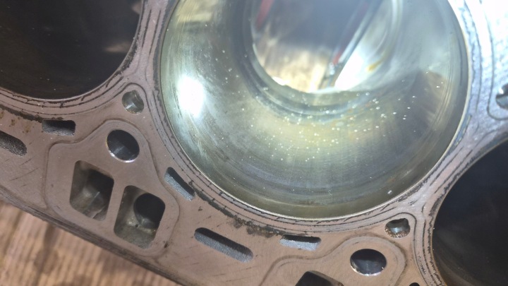 BLOC MOTEUR BMW N63B44D G05 G06 G07 G11 G12 G14 G15 G16 G30