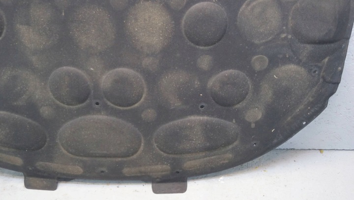 INSONORISATION CAPOTS MERCEDES W204 LIFT (W511)