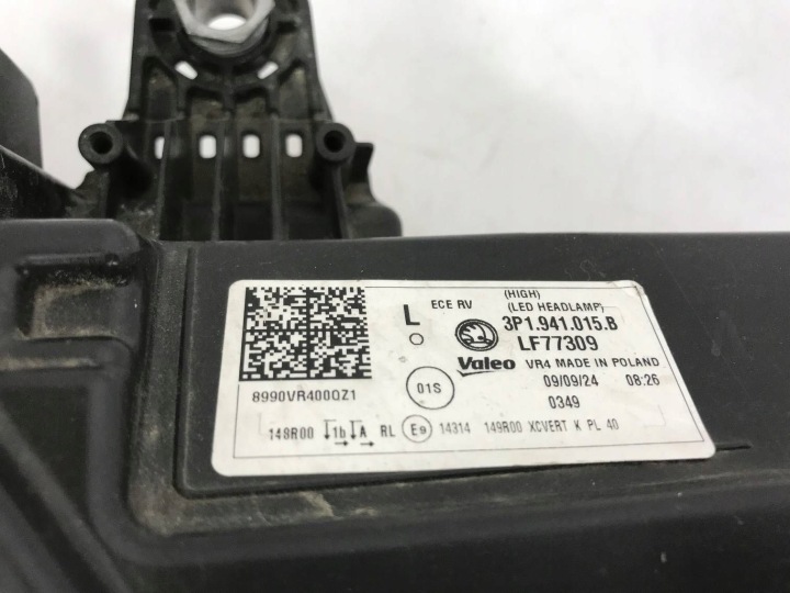 SKODA SUPERB IV 3P1 COMPLET LED GAUCHE PHARE GAUCHE PROJECTEUR 3P1941015B