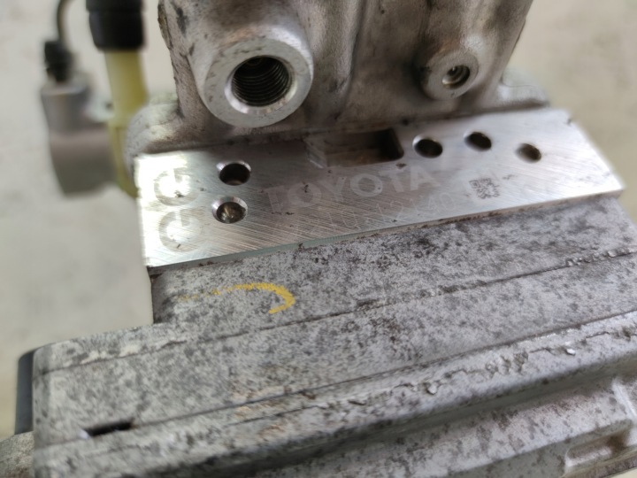 TOYOTA OE 47210-12140 POMPE ABS DE FREIN