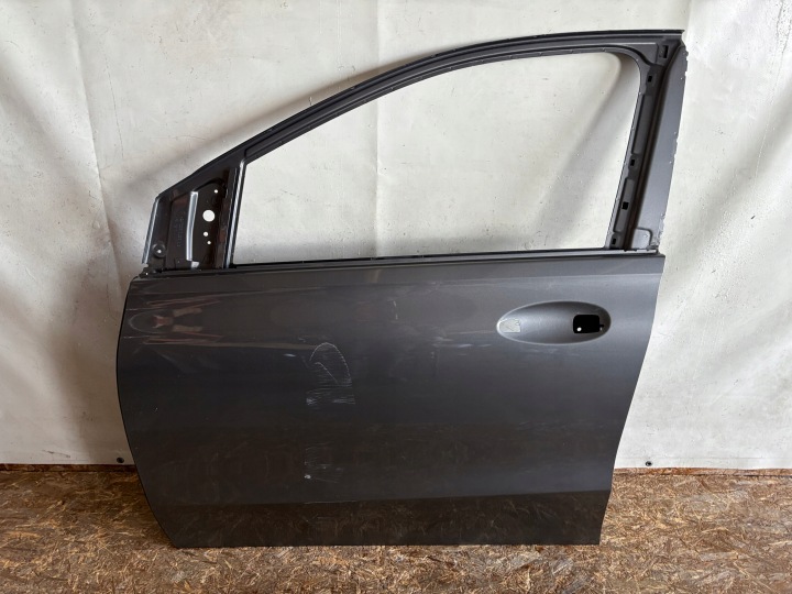 MERCEDES B-KLASA 247 W247 PORTES GAUCHE AVANT A2477221300