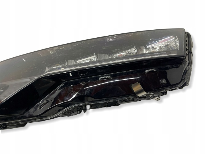 SKODA OCTAVIA MK4 LIFT COMPLET LED PHARE AVANT GAUCHE 5E4941009