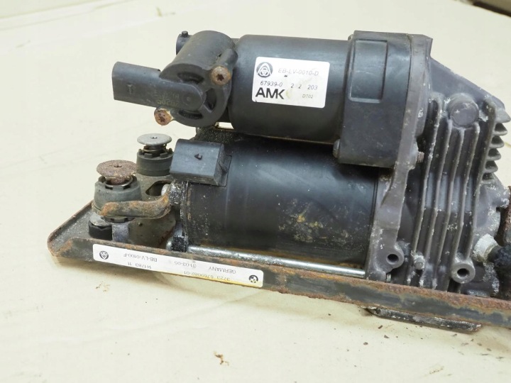COMPRESSEUR SUSPENSIONS BMW 5 E60 E61 6769082