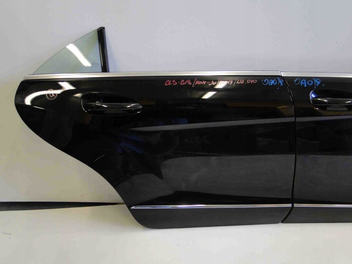 MERCEDES CLS 218 PORTES DROIT ARRIÈRE NUE
