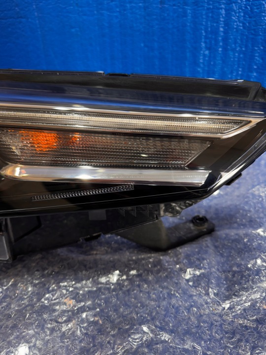 MG MG5 PHARE AVANT DROITE AVANT LED 100-40152 10796250