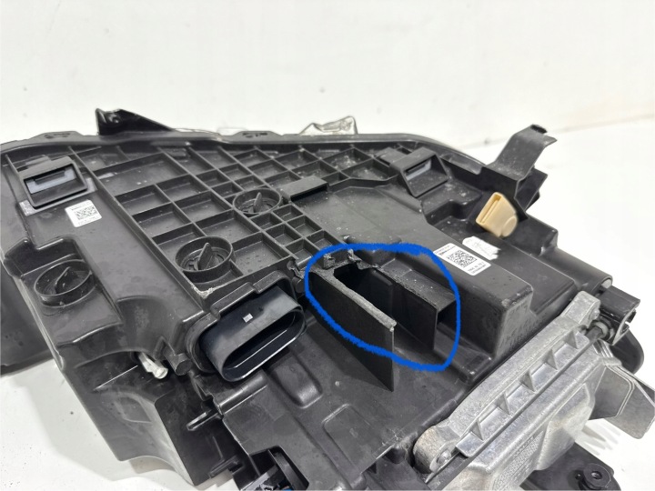 VOLKSWAGEN T-ROC 2GA LIFT PHARE AVANT GAUCHE AVANT IQ LIGHT